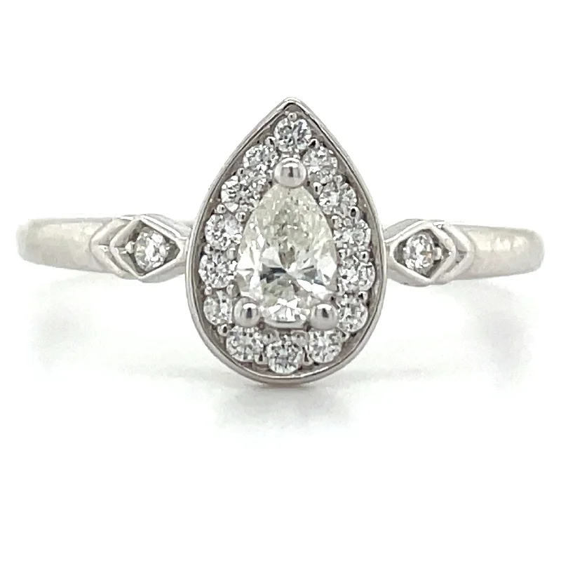 18ct White Gold Pear Halo Diamond Earth Grown Engagement Ring