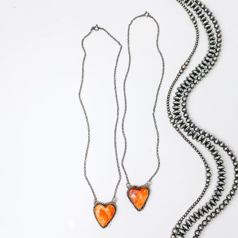 Augustine Largo | Navajo Handmade Sterling Silver Chain Necklace with Spiny Oyster Heart Pendant