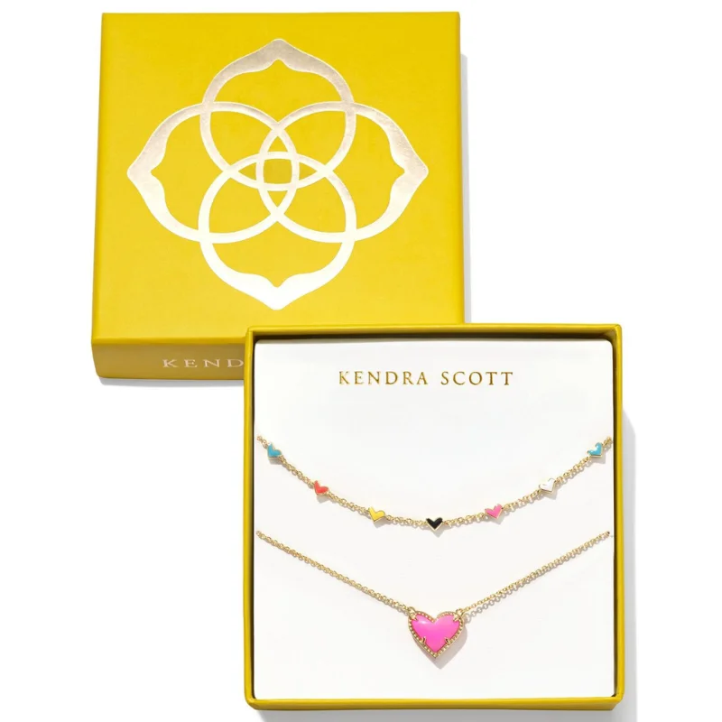 Kendra Scott | Ari and Haven Gold Enamel Heart Necklace Gift Set in Neon Pink